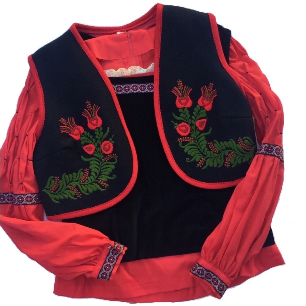 Vintage Hungarian Folk Peasant Blouse & vest renaissance festival frozen